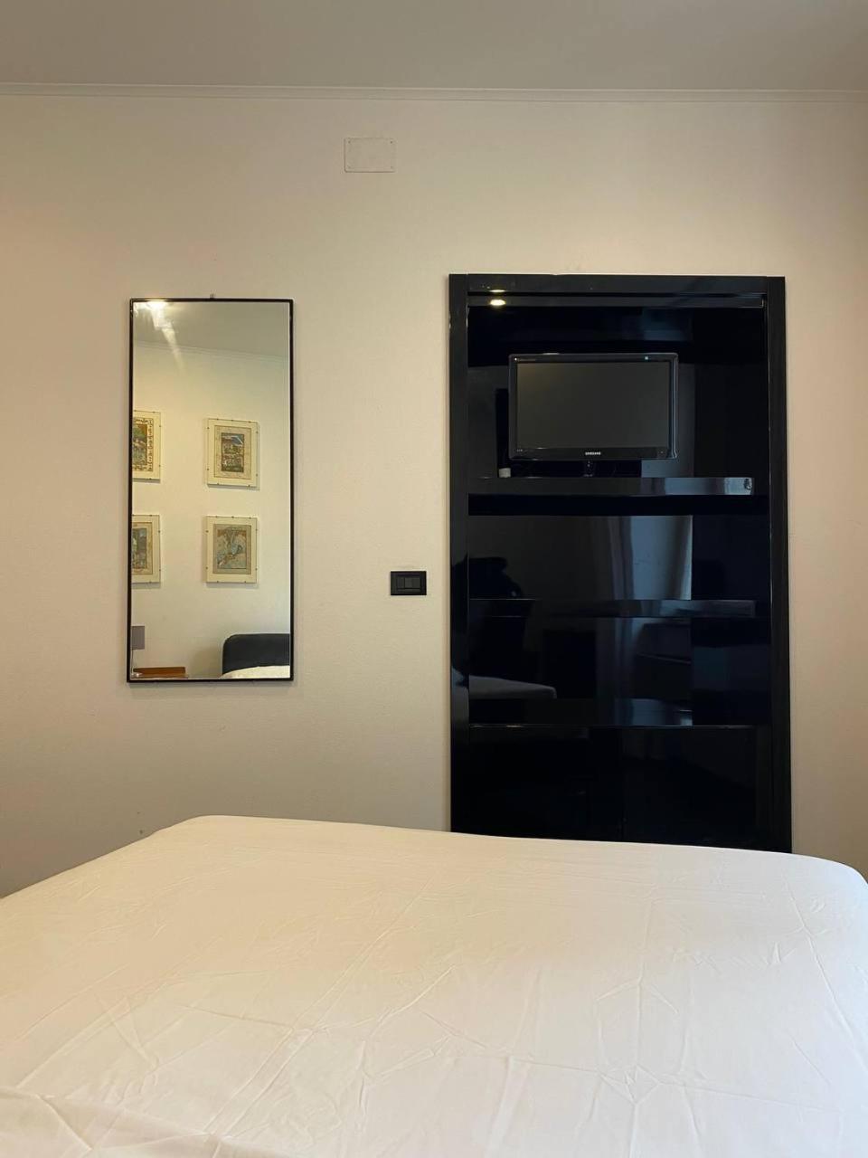 Martel Rooms - Genova Centro Brignole Экстерьер фото