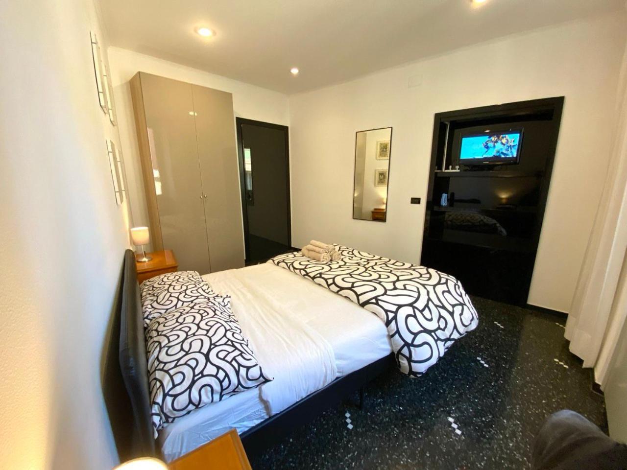 Martel Rooms - Genova Centro Brignole Экстерьер фото
